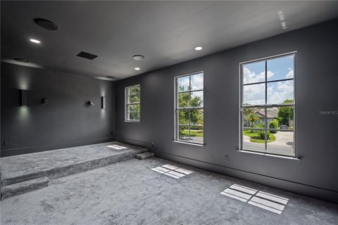 House in Orlando, Florida 5 bedrooms, 543.76 sq.m. № 1791634 - photo 22