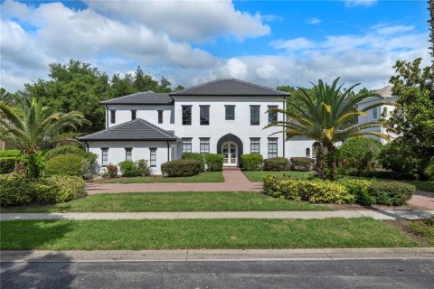 House in Orlando, Florida 5 bedrooms, 543.76 sq.m. № 1791634 - photo 2