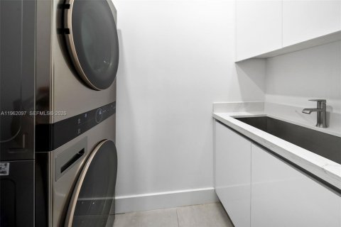 Купить таунхаус в Форт-Лодердейл, Флорида 4 спальни, 227.98м2, № 2024882 - фото 29