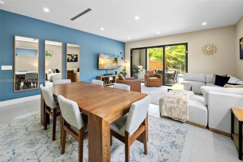 Купить таунхаус в Форт-Лодердейл, Флорида 4 спальни, 227.98м2, № 2024882 - фото 12