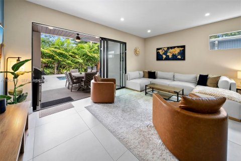 Купить таунхаус в Форт-Лодердейл, Флорида 4 спальни, 227.98м2, № 2024882 - фото 14