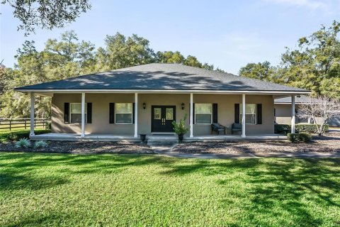 Casa en Ocala, Florida 4 dormitorios, 229.19 m2 № 2155899