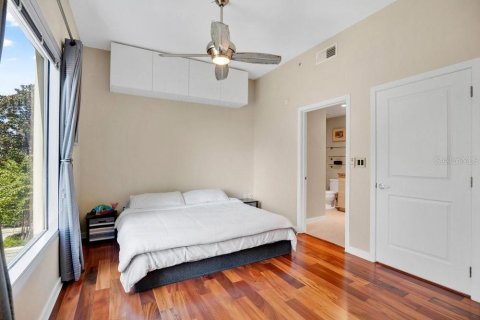 Condo in Orlando, Florida, 2 bedrooms  № 2396408 - photo 10