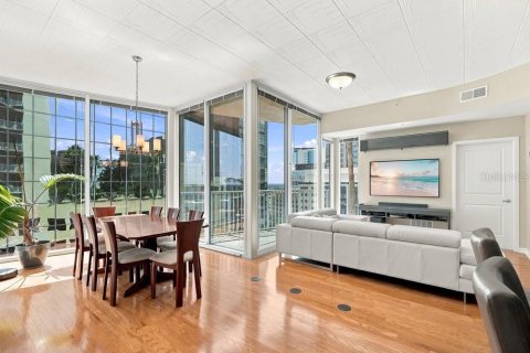 Condo in Orlando, Florida, 2 bedrooms  № 2396408