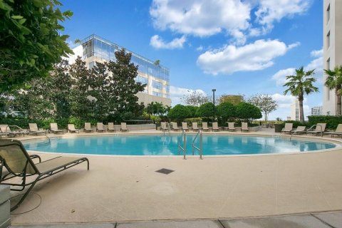 Condo in Orlando, Florida, 2 bedrooms  № 2396408 - photo 28