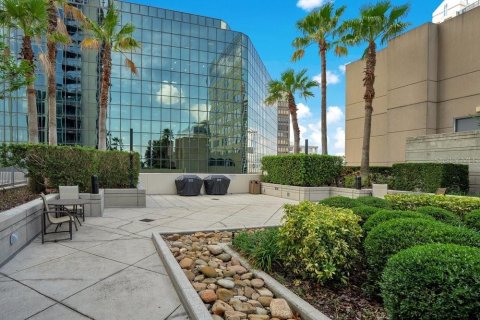 Condo in Orlando, Florida, 2 bedrooms  № 2396408 - photo 30
