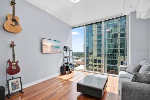 Condo in Orlando, Florida, 2 bedrooms  № 2396408 - photo 14