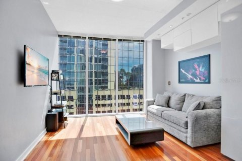 Condo in Orlando, Florida, 2 bedrooms  № 2396408 - photo 15