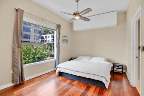 Condo in Orlando, Florida, 2 bedrooms  № 2396408 - photo 11
