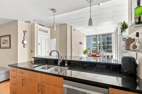 Condo in Orlando, Florida, 2 bedrooms  № 2396408 - photo 4
