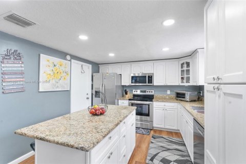 Casa en venta en Lake Worth, Florida, 3 dormitorios, 149.48 m2 № 1930142 - foto 9