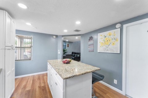 Casa en venta en Lake Worth, Florida, 3 dormitorios, 149.48 m2 № 1930142 - foto 10