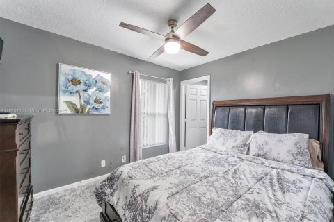 Casa en venta en Lake Worth, Florida, 3 dormitorios, 149.48 m2 № 1930142 - foto 16