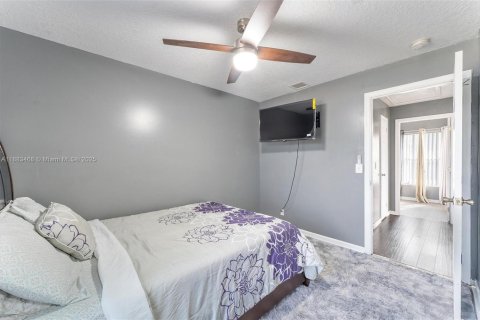 Casa en venta en Lake Worth, Florida, 3 dormitorios, 149.48 m2 № 1930142 - foto 14