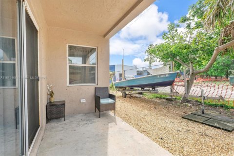 Casa en venta en Lake Worth, Florida, 3 dormitorios, 149.48 m2 № 1930142 - foto 23