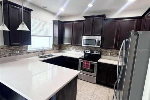 Adosado en alquiler en Orlando, Florida, 3 dormitorios, 140.1 m2 № 2108030 - foto 7