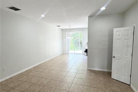 Adosado en alquiler en Orlando, Florida, 3 dormitorios, 140.1 m2 № 2108030 - foto 6