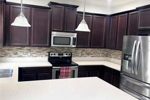 Adosado en alquiler en Orlando, Florida, 3 dormitorios, 140.1 m2 № 2108030 - foto 9