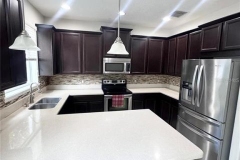 Adosado en alquiler en Orlando, Florida, 3 dormitorios, 140.1 m2 № 2108030 - foto 8