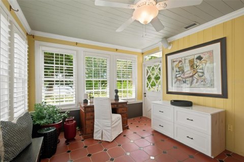 Casa en venta en Orlando, Florida, 6 dormitorios, 351.26 m2 № 2361317 - foto 27