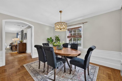 Casa en venta en Orlando, Florida, 6 dormitorios, 351.26 m2 № 2361317 - foto 13