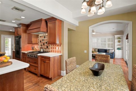 Casa en venta en Orlando, Florida, 6 dormitorios, 351.26 m2 № 2361317 - foto 22