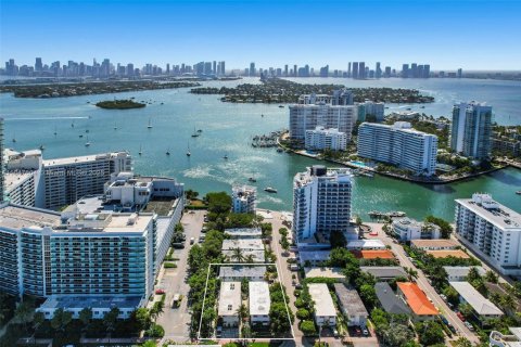 Immobilier commercial à vendre à Miami Beach, Floride № 1850510 - photo 1