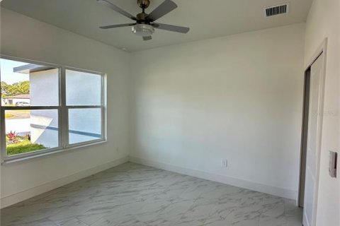 Casa en venta en Palm Bay, Florida, 4 dormitorios, 170.38 m2 № 2318875 - foto 16