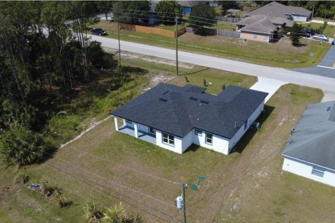 Casa en venta en Palm Bay, Florida, 4 dormitorios, 170.38 m2 № 2318875 - foto 2