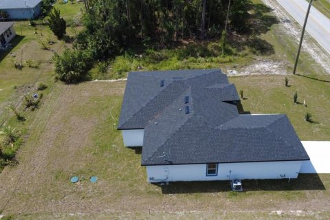 Casa en venta en Palm Bay, Florida, 4 dormitorios, 170.38 m2 № 2318875 - foto 4