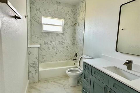 Casa en venta en Palm Bay, Florida, 4 dormitorios, 170.38 m2 № 2318875 - foto 13