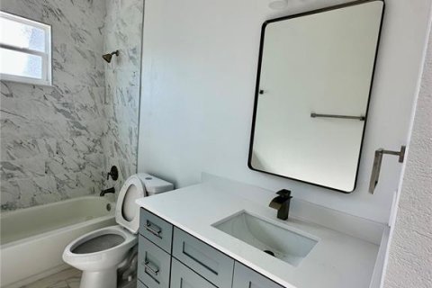 Casa en venta en Palm Bay, Florida, 4 dormitorios, 170.38 m2 № 2318875 - foto 20