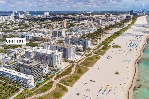 Condo in Miami Beach, Florida, 1 bedroom  № 1978371 - photo 28