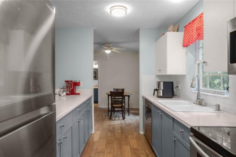 Commercial property in Floral City, Florida 3 bedrooms, 175.21 sq.m. № 2204179 - photo 15