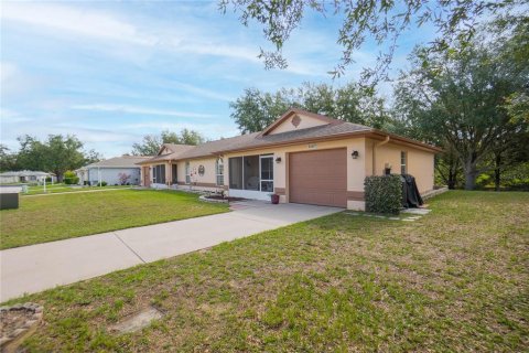 Commercial property in Floral City, Florida 3 bedrooms, 175.21 sq.m. № 2204179 - photo 2