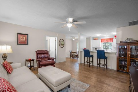 Commercial property in Floral City, Florida 3 bedrooms, 175.21 sq.m. № 2204179 - photo 8