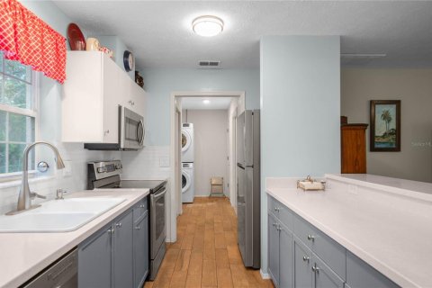 Commercial property in Floral City, Florida 3 bedrooms, 175.21 sq.m. № 2204179 - photo 3