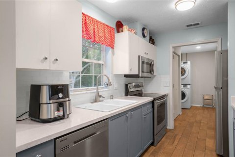 Commercial property in Floral City, Florida 3 bedrooms, 175.21 sq.m. № 2204179 - photo 13