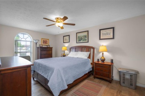 Commercial property in Floral City, Florida 3 bedrooms, 175.21 sq.m. № 2204179 - photo 17