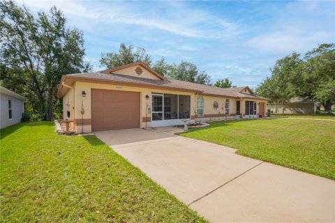 Commercial property in Floral City, Florida 3 bedrooms, 175.21 sq.m. № 2204179 - photo 22