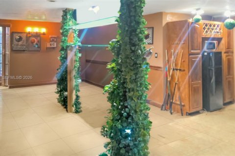 Casa en venta en Miami, Florida, 3 dormitorios, 184.69 m2 № 2057616 - foto 17