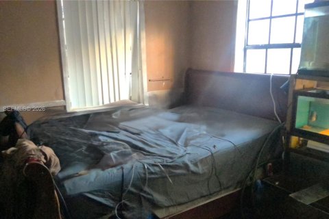 Casa en venta en Miami, Florida, 3 dormitorios, 184.69 m2 № 2057616 - foto 11