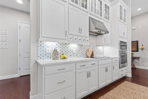 Casa en venta en Tampa, Florida, 5 dormitorios, 337.79 m2 № 1829062 - foto 8