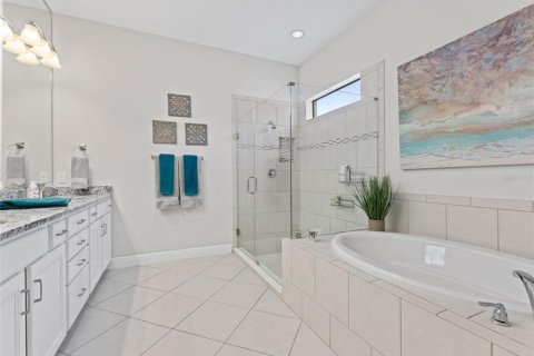 Casa en venta en Tampa, Florida, 5 dormitorios, 337.79 m2 № 1829062 - foto 17
