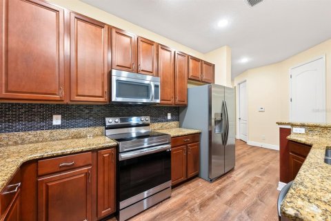 Townhouse in Orlando, Florida 4 bedrooms, 198.44 sq.m. № 2100777 - photo 7