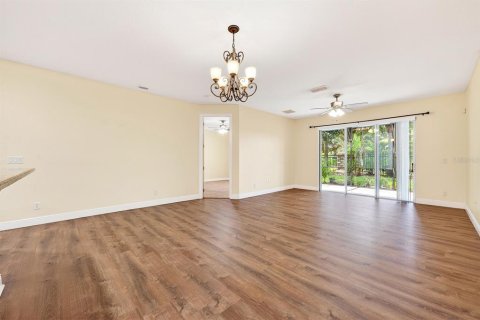 Townhouse in Orlando, Florida 4 bedrooms, 198.44 sq.m. № 2100777 - photo 5