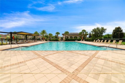 Townhouse in Orlando, Florida 4 bedrooms, 198.44 sq.m. № 2100777 - photo 28