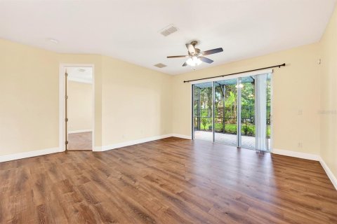 Townhouse in Orlando, Florida 4 bedrooms, 198.44 sq.m. № 2100777 - photo 4