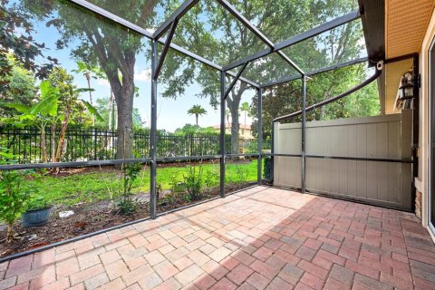 Townhouse in Orlando, Florida 4 bedrooms, 198.44 sq.m. № 2100777 - photo 25