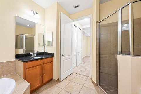 Townhouse in Orlando, Florida 4 bedrooms, 198.44 sq.m. № 2100777 - photo 13